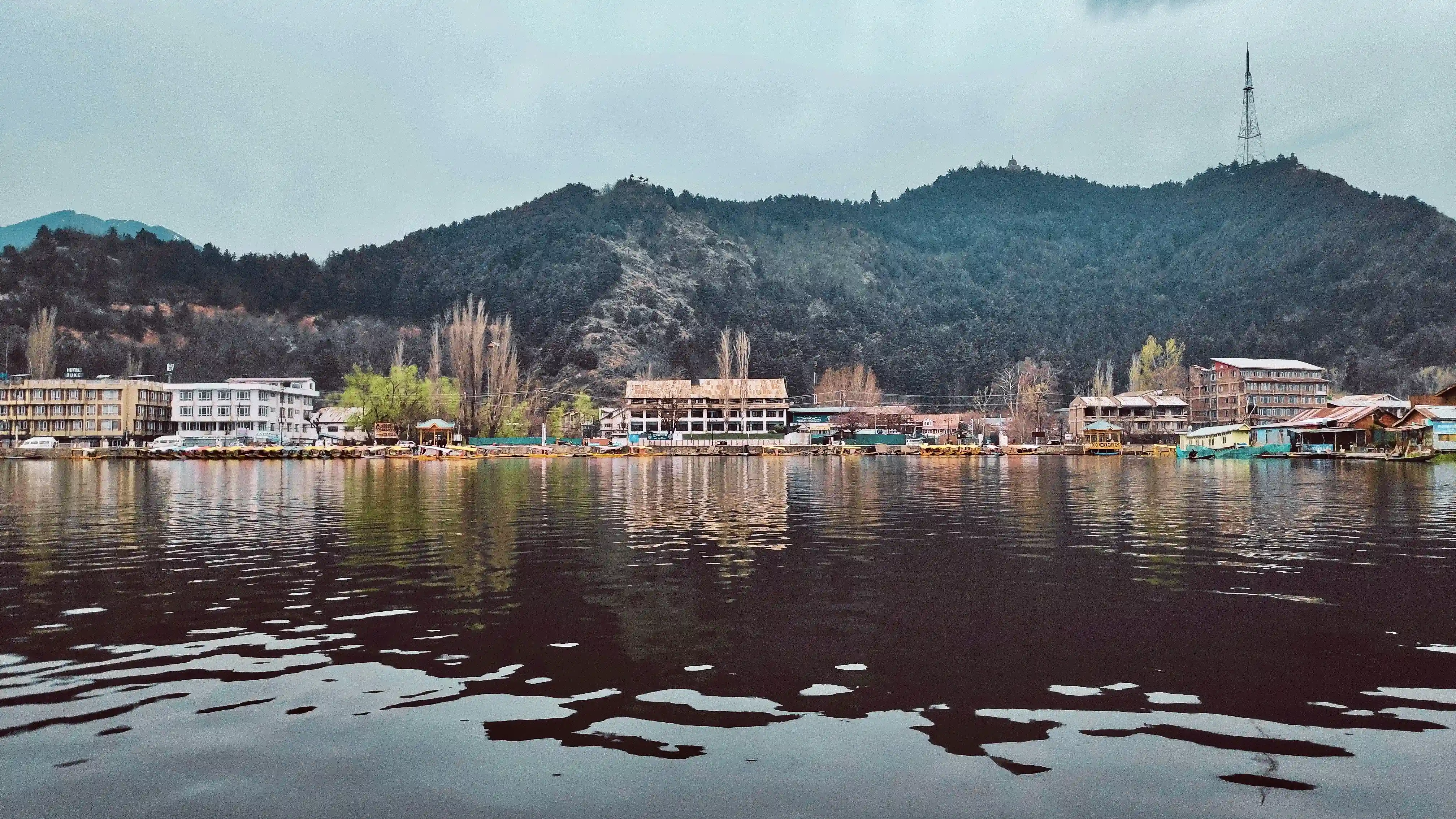 Places to Visit Near Srinagar